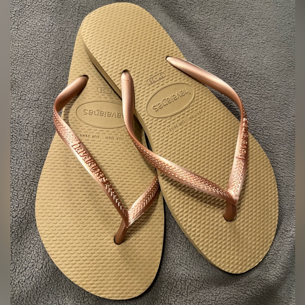 Gold Slim Havaianas Flip Flops
